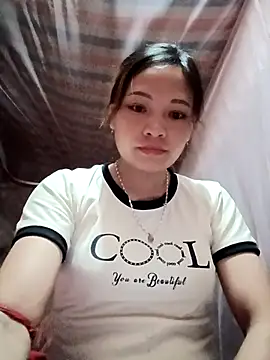 Snapshot of huhu-sexxy chatting on 10/19/25, 10:21 huhu-sexxy online show from 10/19/25, 10:21