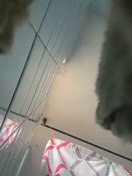 Snapshot of Zoe_fire chatting on 11/08/25, 11:54 Zoe fire online show from 11/08/25, 11:54