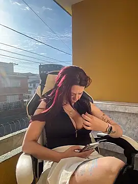 Snapshot of Zoe_fire chatting on 11/29/25, 12:30 Zoe fire online show from 11/29/25, 12:30