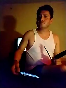 checheludo23 online show from 06/03/26, 08:06