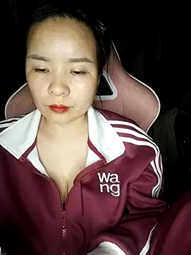 Listen-ly online show from 11/12/25, 02:50