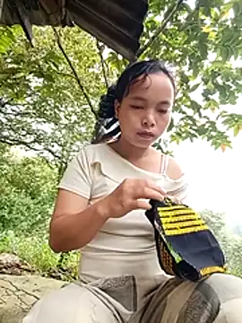 Nguyet2k4 online show from 10/26/25, 02:17