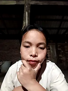 Nguyet2k4 online show from 10/27/25, 02:10