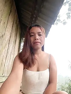 Nguyet2k4 online show from 05/08/26, 11:21