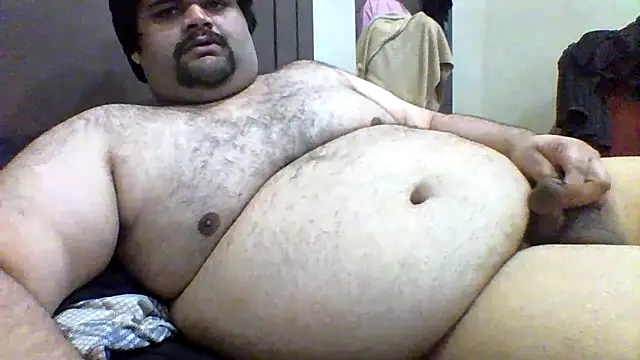 Snapshot of ShavenScope24 chatting on 05/03/26, 06:47 ShavenScope24 online show from 05/03/26, 06:47