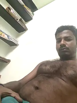 Snapshot of Vickyins480000 chatting on 10/17/25, 12:14 Vickyins480000 online show from 10/17/25, 12:14