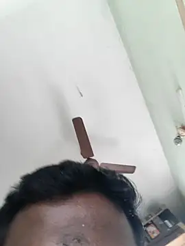 Snapshot of Vickyins480000 chatting on 11/28/25, 05:32 Vickyins480000 online show from 11/28/25, 05:32