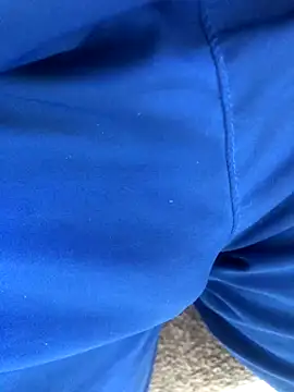 Snapshot of KneelToDaddy chatting on 10/16/25, 11:00 KneelToDaddy online show from 10/16/25, 11:00