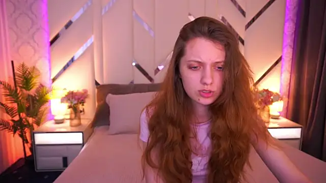 CuteeFoxy online show from 06/24/26, 01:21