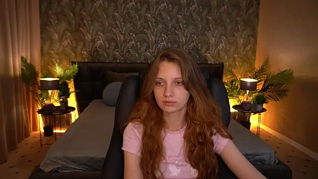 CuteeFoxy online show from 06/26/26, 01:15