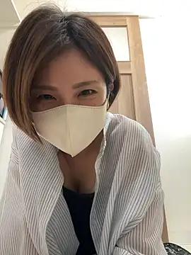 Snapshot of Io_chaaan_xxx chatting on 11/06/25, 03:18 Io chaaan xxx online show from 11/06/25, 03:18