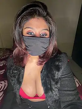 Snapshot of payal_mittal chatting on 12/22/25, 08:39 payal mittal online show from 12/22/25, 08:39