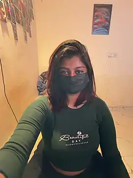 Snapshot of payal_mittal chatting on 02/11/26, 12:10 payal mittal online show from 02/11/26, 12:10