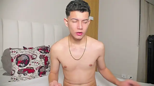 Snapshot of FireGuy_99 chatting on 11/21/25, 12:48 FireGuy 99 online show from 11/21/25, 12:48