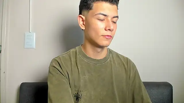 Snapshot of FireGuy_99 chatting on 12/19/25, 03:19 FireGuy 99 online show from 12/19/25, 03:19