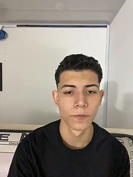 Snapshot of FireGuy_99 chatting on 12/22/25, 07:11 FireGuy 99 online show from 12/22/25, 07:11