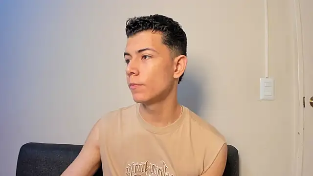 Snapshot of FireGuy_99 chatting on 02/12/26, 12:44 FireGuy 99 online show from 02/12/26, 12:44