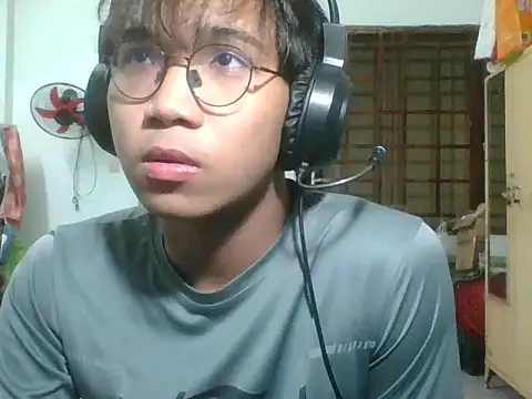kave2033 online show from 11/02/25, 02:52