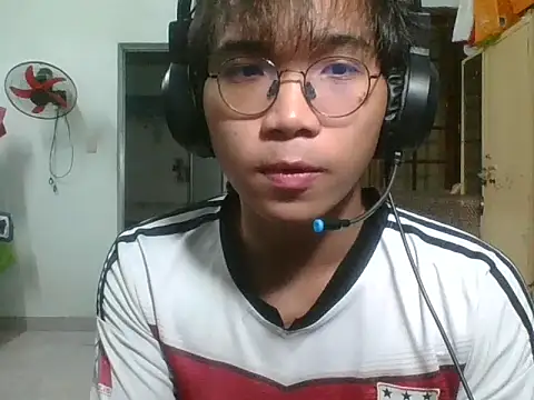 kave2033 online show from 11/03/25, 03:24