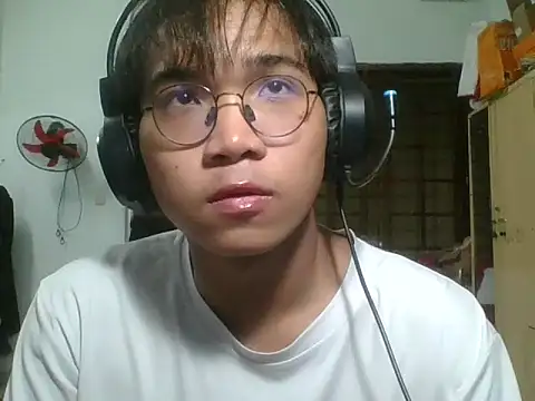 kave2033 online show from 11/14/25, 03:33