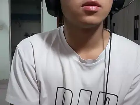 kave2033 online show from 02/07/26, 03:16