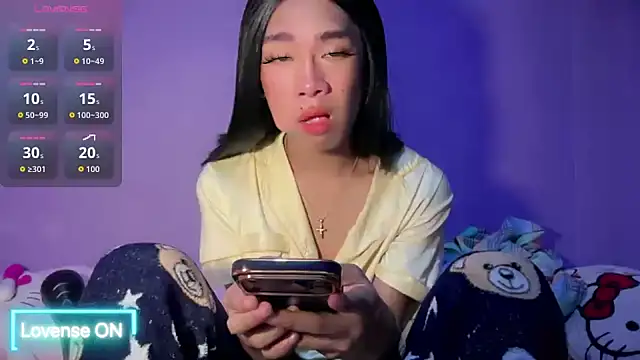 Yourasianbabyemma online show from 04/21/26, 11:40