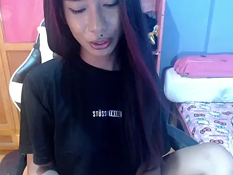 Snapshot of Yourasianbabyemma chatting on 05/07/26, 07:08 Yourasianbabyemma online show from 05/07/26, 07:08