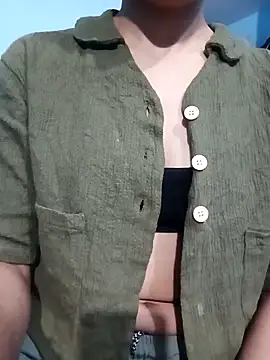 Snapshot of strip_queennn chatting on 11/18/25, 06:34 strip queennn online show from 11/18/25, 06:34