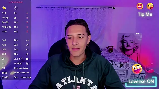 Hayden Boy  online show from 12/17/25, 03:12