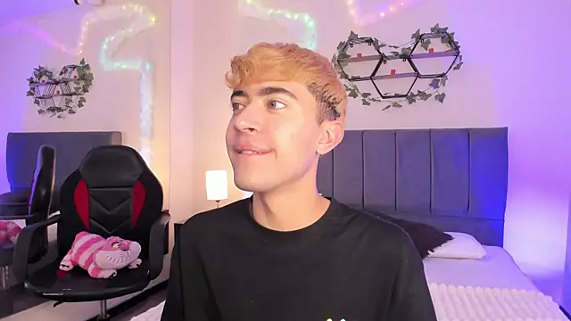 JustinCastiblanco online show from 10/20/25, 11:32
