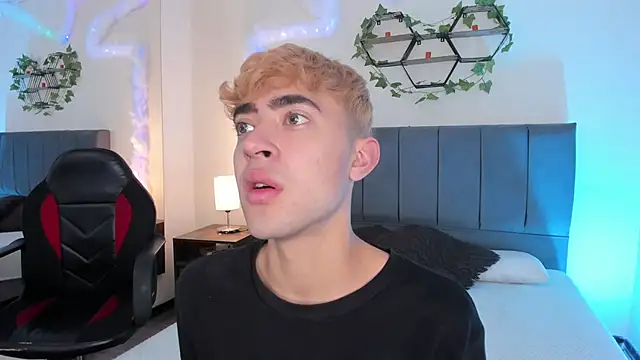 JustinCastiblanco online show from 10/30/25, 11:33