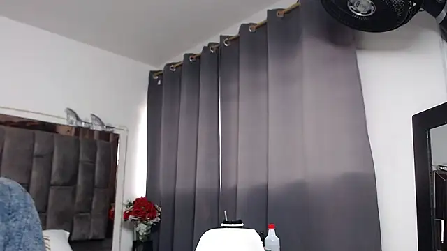 Salmma Milf online show from 06/25/26, 11:48