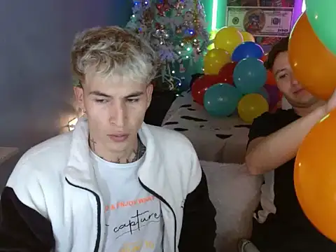 Latin boysxxxx online show from 11/13/25, 06:40