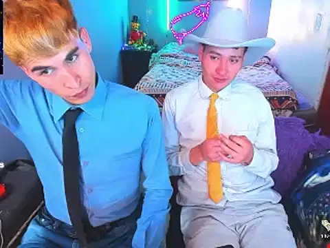 Snapshot of Latin_boysxxxx chatting on 02/15/26, 07:51 Latin boysxxxx online show from 02/15/26, 07:51