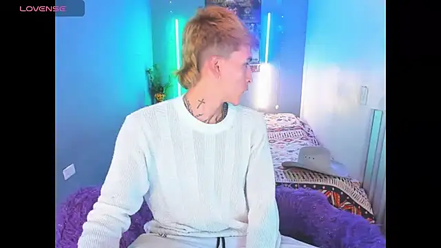 Snapshot of Latin_boysxxxx chatting on 03/10/26, 03:00 Latin boysxxxx online show from 03/10/26, 03:00