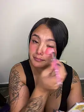 Mellani luod online show from 04/18/26, 03:32