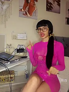 LucyMiax online show from 11/28/25, 06:32