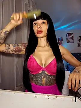 Snapshot of LucyMiax chatting on 02/07/26, 08:34 LucyMiax online show from 02/07/26, 08:34