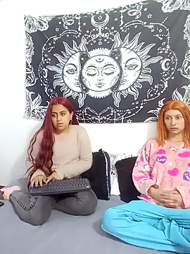 abby n emily online show from 11/20/25, 12:27