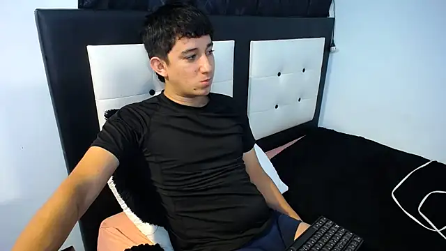 Dravith Valery online show from 03/10/26, 04:06