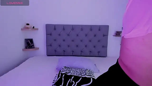 Snapshot of Saraarouusee chatting on 02/20/26, 09:26 Saraarouusee online show from 02/20/26, 09:26