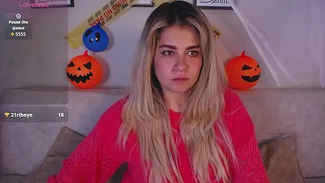 Sweet Bella Valery online show from 10/29/25, 10:11