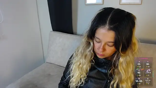 Snapshot of Sweet_Bella_Valery chatting on 04/09/26, 12:43 Sweet Bella Valery online show from 04/09/26, 12:43