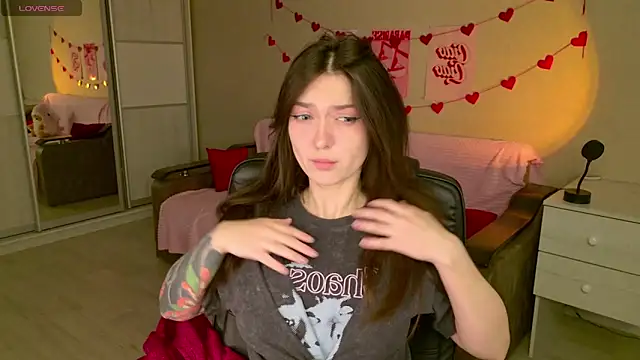 BellaSink online show from 11/29/25, 05:32