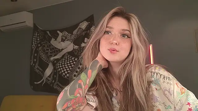 BellaSink online show from 05/08/26, 04:01