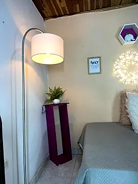 Meggie  online show from 11/06/25, 11:04