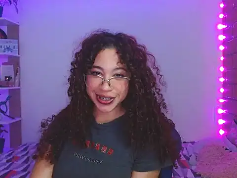 Medussa3033 online show from 11/28/25, 01:19