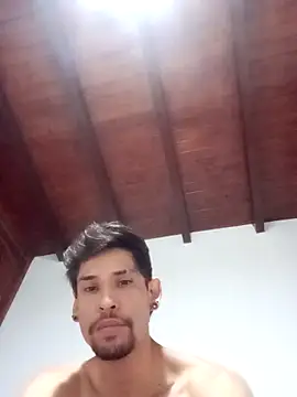 Snapshot of MaxHuston chatting on 03/17/26, 02:38 MaxHuston online show from 03/17/26, 02:38