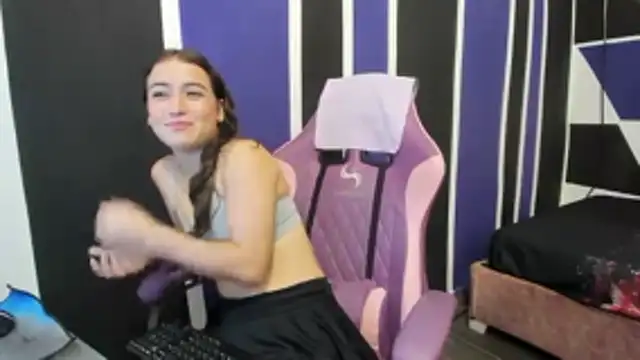 scarleth18 online show from 12/18/25, 07:20