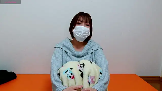 Snapshot of miyuki2000 chatting on 11/29/25, 06:27 miyuki2000 online show from 11/29/25, 06:27